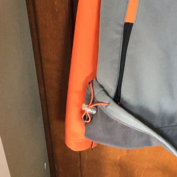 Men’s Jacket - Picture 5 of 9